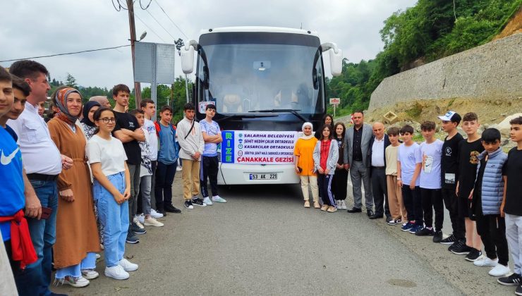 Rize’de Orta Okul Öğrencileri Çanakkale için yola çıktı