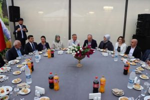 Cumhurbaşkanlığı Kararnamesi ile Gaziantep Valiliğine atanan Kemal Çeber için Rize’de veda yemeği düzenlendi
