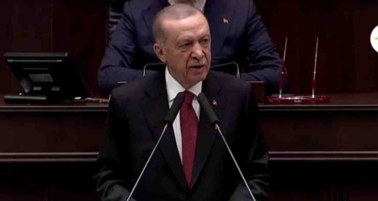 Erdoğan: Milletin asil evlatlarını aşağılayarak iktidara geleceğini sananlar hüsrana uğramıştır