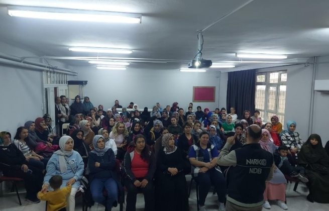 Narkotik polisi 70 bin kişiyi bilgilendirdi