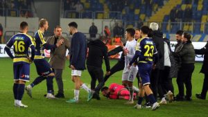 Ankaragücü Maç Sonrası Yaşanan Saldırıdan Dolayı Özür Mesajı Yayımladı