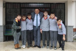 Rize Merkez Nedim Çalık İlköğretim Okulundan Anlamlı Proje Rize Merkez Nedim Çalık İlköğretim Okulundan Anlamlı Proje