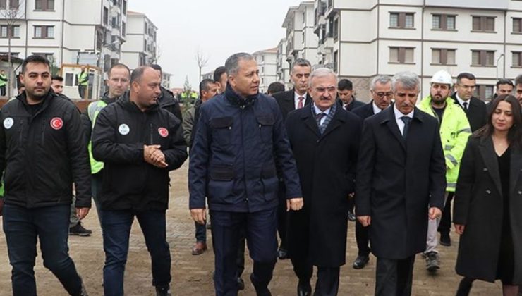 İçişleri Bakanı Ali Yerlikaya, Kahramanmaraş’ta Deprem Konutlarını İnceledi