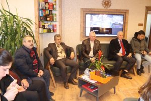 CHP Rize Belediye Başkan Adayı Necati Topaloğlu Rize Ziraat Odası Başkanı Bünyamin Arslan’ı Makamında Ziyaret Etti