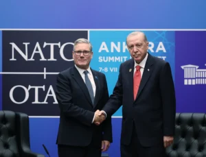 Cumhurbaşkanı Erdoğan, Birleşik Krallık Başbakanı Starmer ile bir araya geldi
