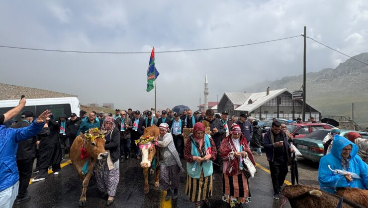 Ekşioğlu Vakfı 26. Ovit Yayla Şenlikleri’nde 4 günlük büyük coşku