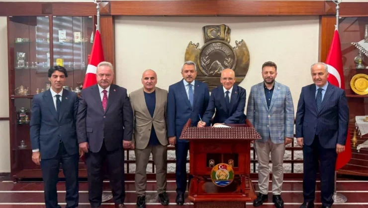 Bakan Şimşek Rize’de yatırım ve kalkınma projelerini masaya yatırdı